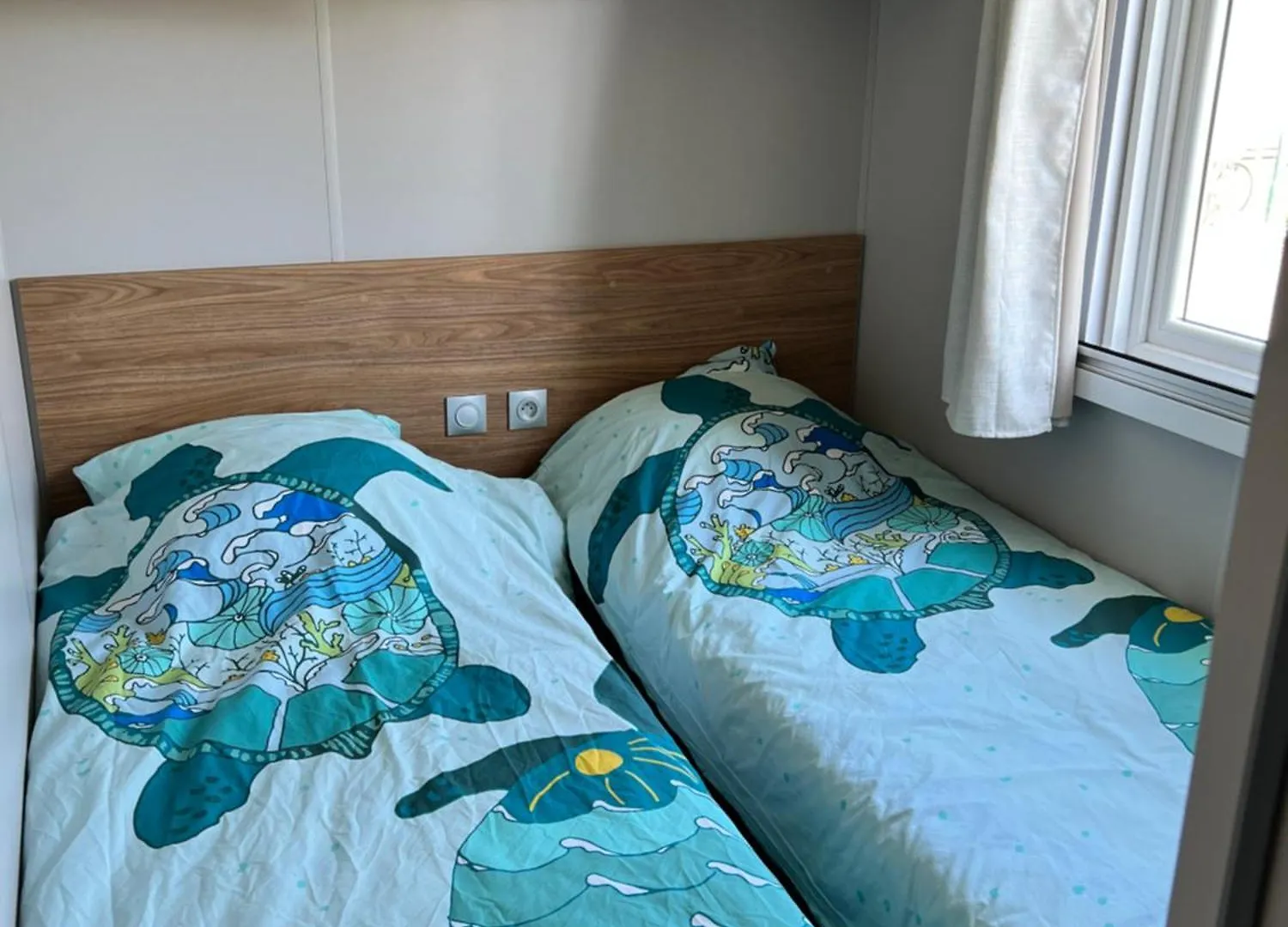 Campsite Mobil Home Neuf 6 P Climatise A Hyeres A 200 M De La Mer Dans Camping 4 Etoiles